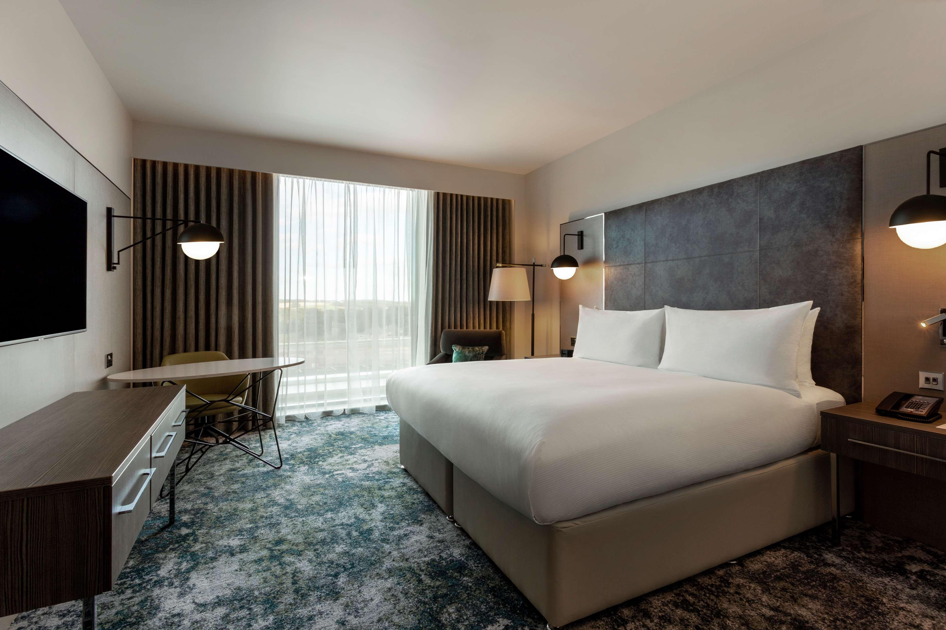 Hilton Aberdeen Teca Esterno foto