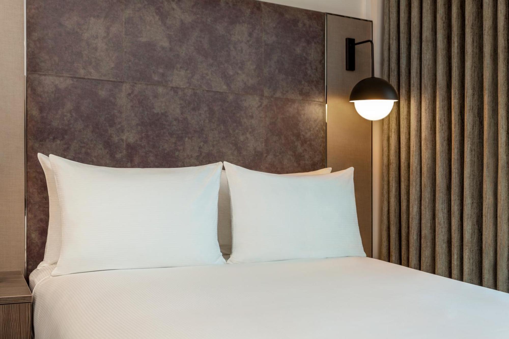 Hilton Aberdeen Teca Esterno foto